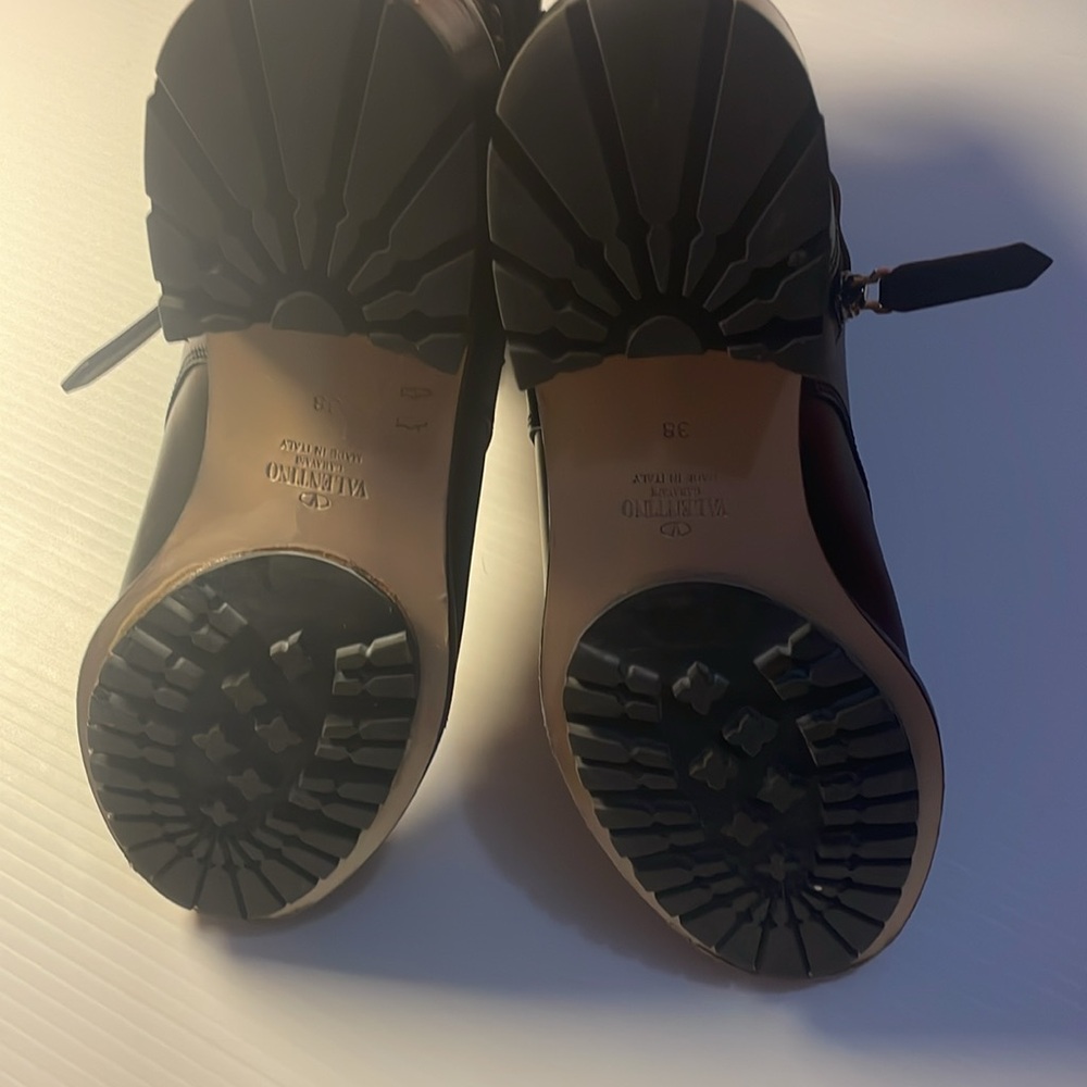 Valentino Garavani Black leather boots women size 8 - Picture 2 of 6